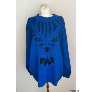 Vintage 80s Classic Essentials Blue Geometric Acrylic Sweater